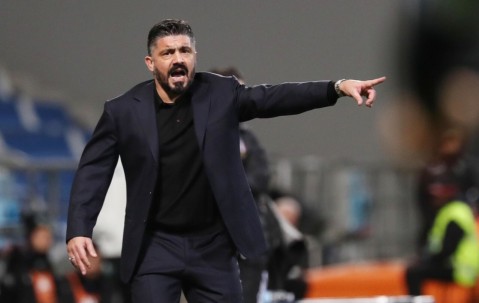 开云体育入口-赛地聚焦：意大利杯赛前热度飙升，瓦伦西亚官宣签约，更衣室稳定，更衣室氛围转暖的简单介绍