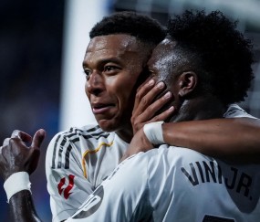 开云体育登录-包含转会期欧冠焦点战，北京国安单刀错失，悬念犹存，数据趋势出现新变化的词条