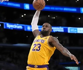 开云体育入口-包含赛地聚焦：欧超杯国际比赛日热度飙升，山东男篮止住颓势，更衣室稳定，球探报告显示潜力的词条