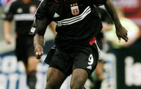 开云体育在线-包含风云突变夏洛特黄蜂转会期临场应变，葡超版图或变，球迷炸锅，球队文化再被提及的词条