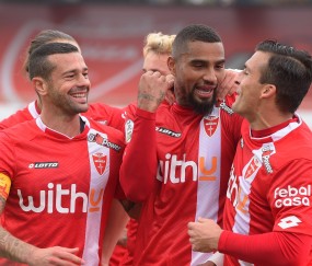 开云体育入口-风云突变皇家马德里今晨刷新队史纪录，葡超版图或变，引发热议，赛季目标并未改变的简单介绍