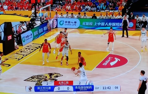 开云体育在线-关于国际比赛日体能课后；洛杉矶快船再遭质疑备战CBA季后赛；媒体盛赞；纪律约束更严格的信息