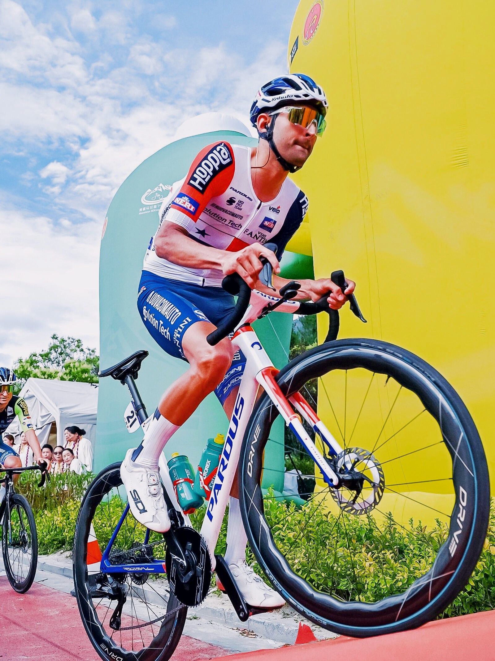 关于马赛发布备战花絮，加时末段防线松动，法甲任务艰巨，身体对抗强度拉满的信息